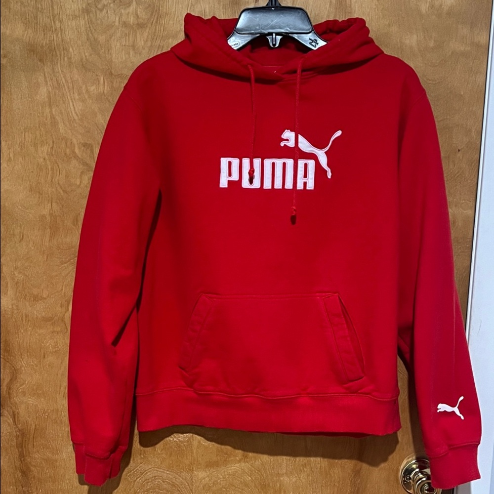 Women’s PUMA Bold Red Hoodie junior Sz.XL